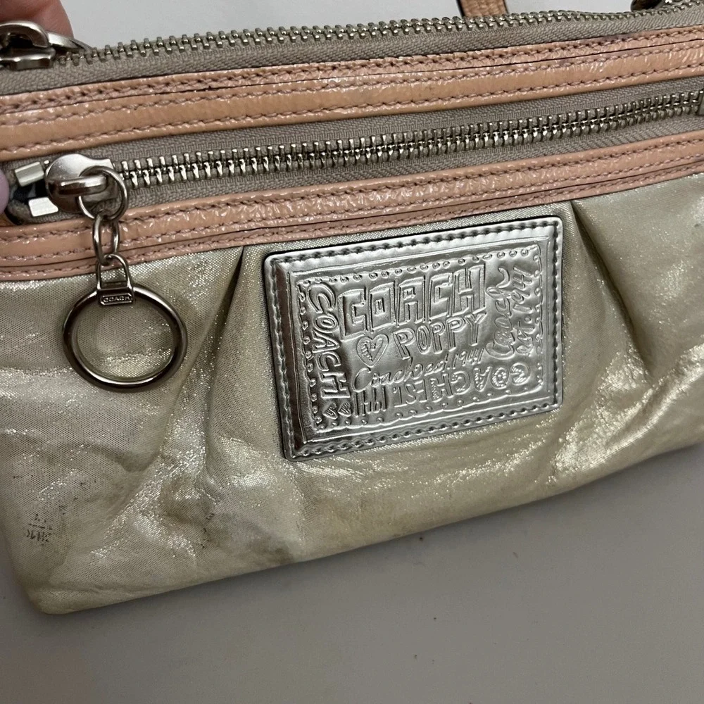 Coach Poppy Small Wristlet Bag W Tag Charm Champagne Gold Y2K READ